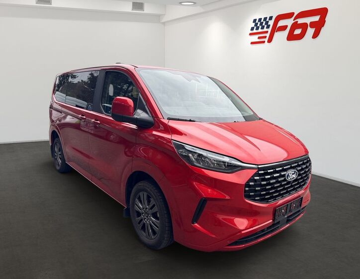 Ford Tourneo Custom 2