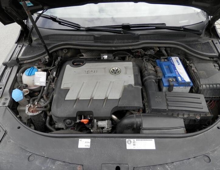 Volkswagen Passat CC 27
