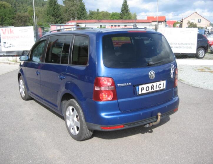 Volkswagen Touran 5