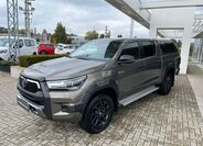 Toyota Hilux 2