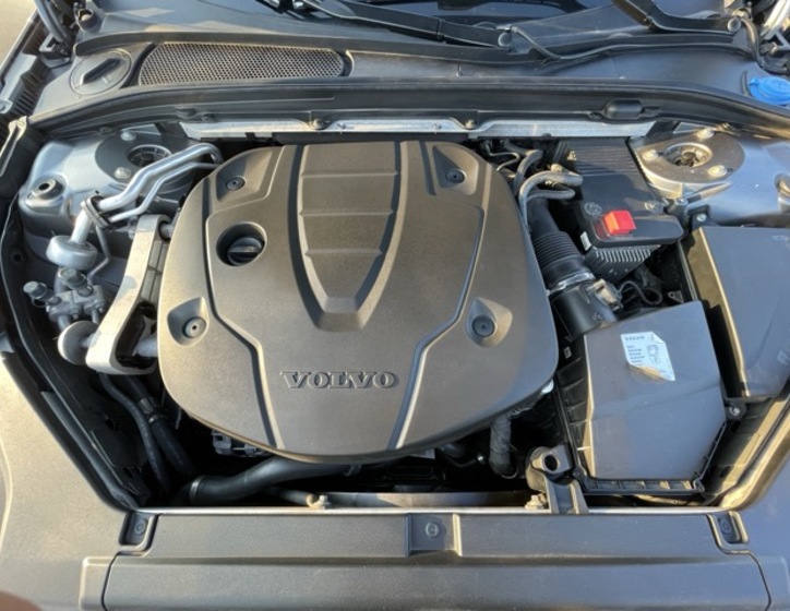 Volvo V90 4