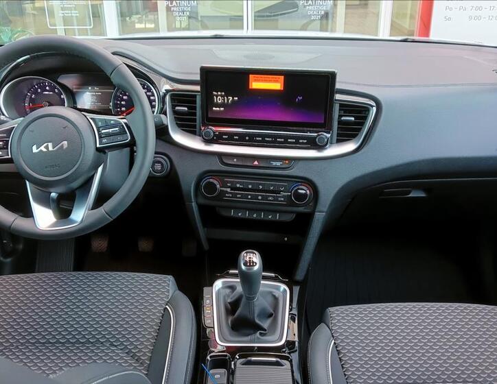 KIA XCeed 6