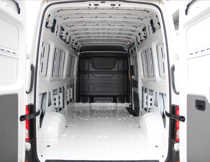 Volkswagen Crafter 14