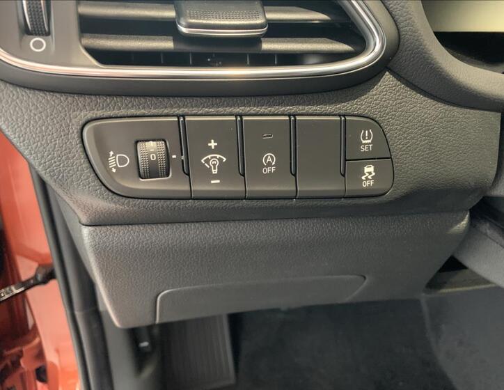 Hyundai i30 26