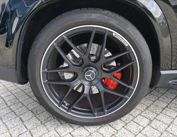 Mercedes-Benz GLE 7