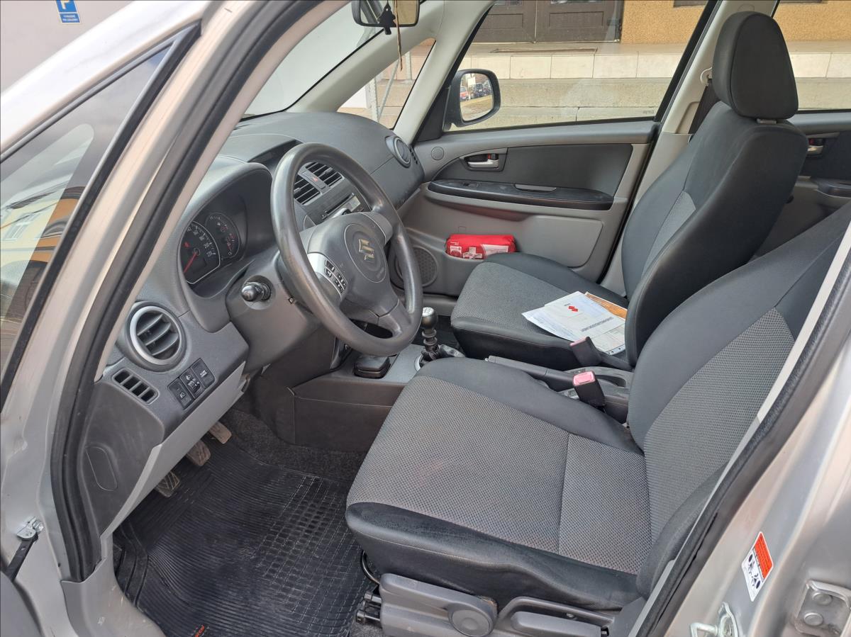 Suzuki SX4