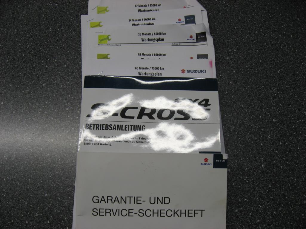 Suzuki S-Cross