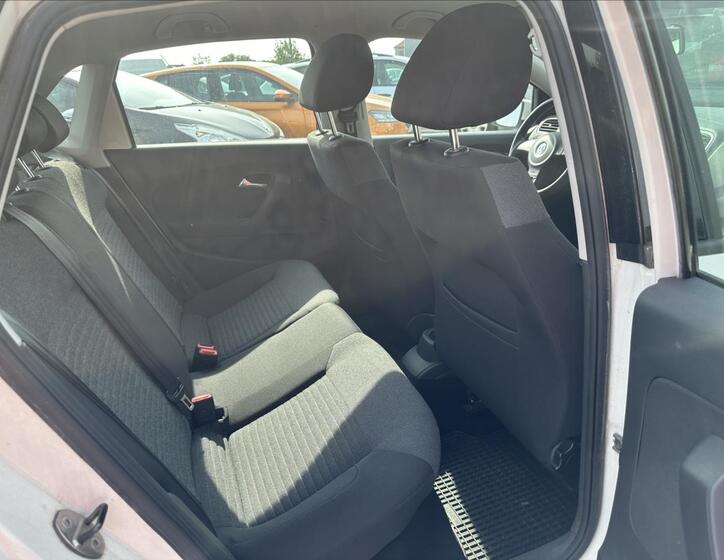 Volkswagen Polo 22