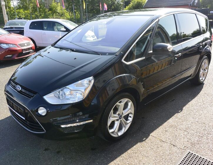 Ford S-MAX 1
