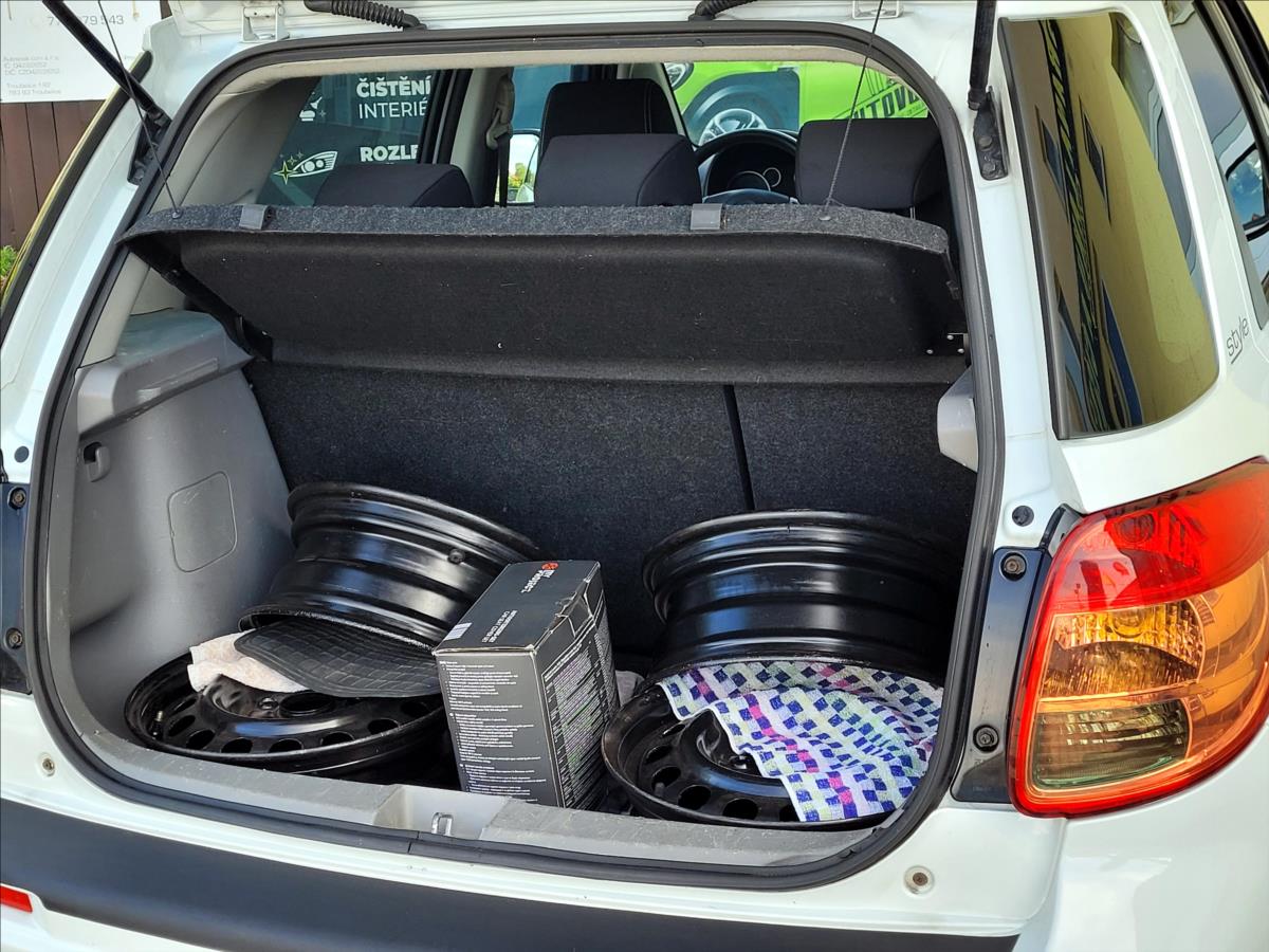 Suzuki SX4