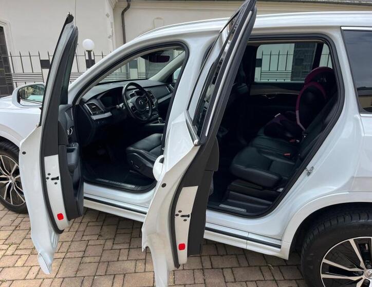 Volvo XC90 9