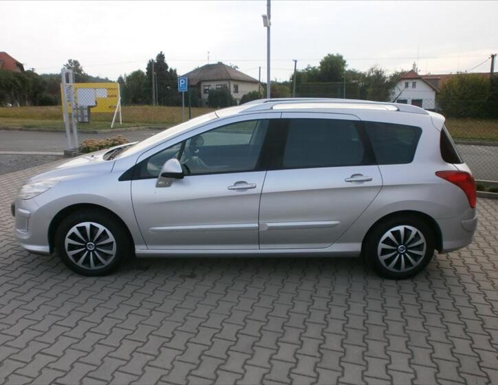 Peugeot 308 5