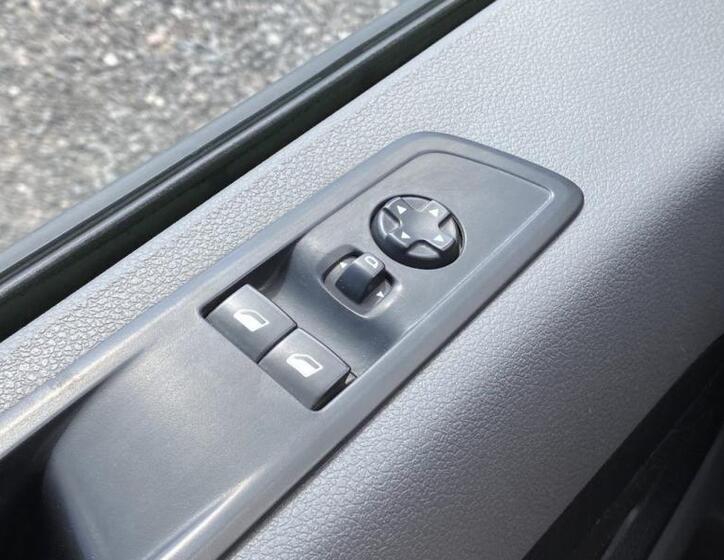 Peugeot Traveller 38