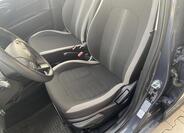 Hyundai i10 15