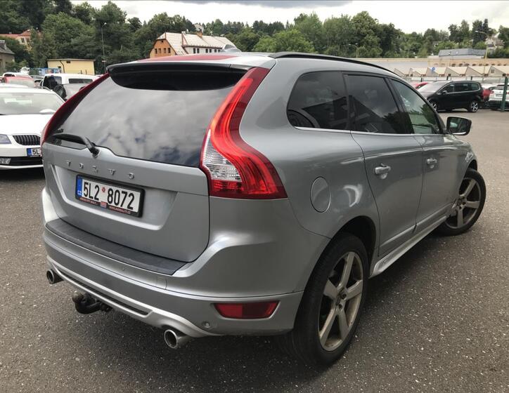 Volvo XC60 4