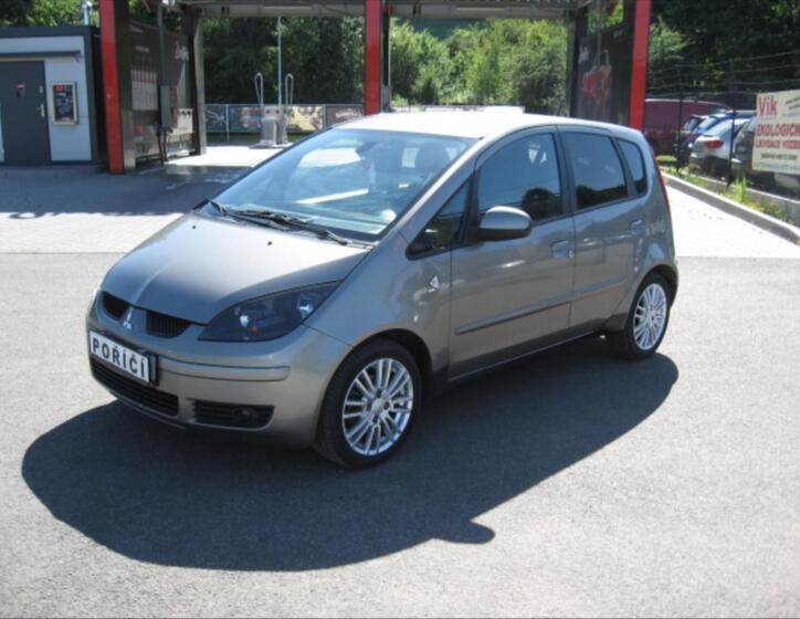 Mitsubishi Colt 3