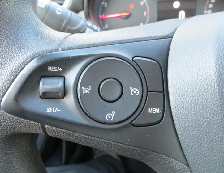 Opel Crossland X 16