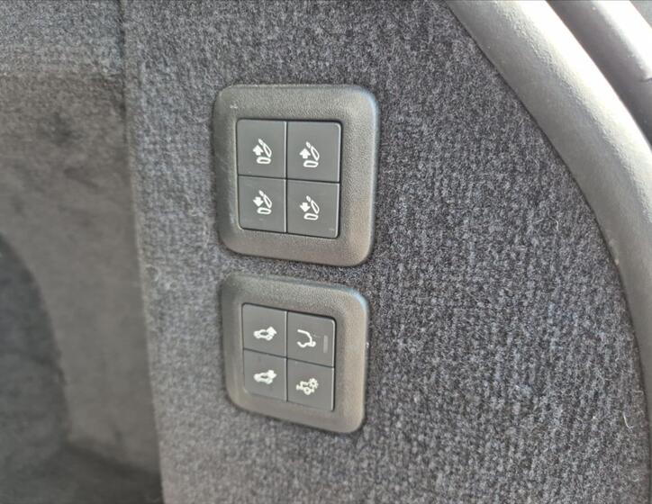 Land Rover Range Rover Sport 13