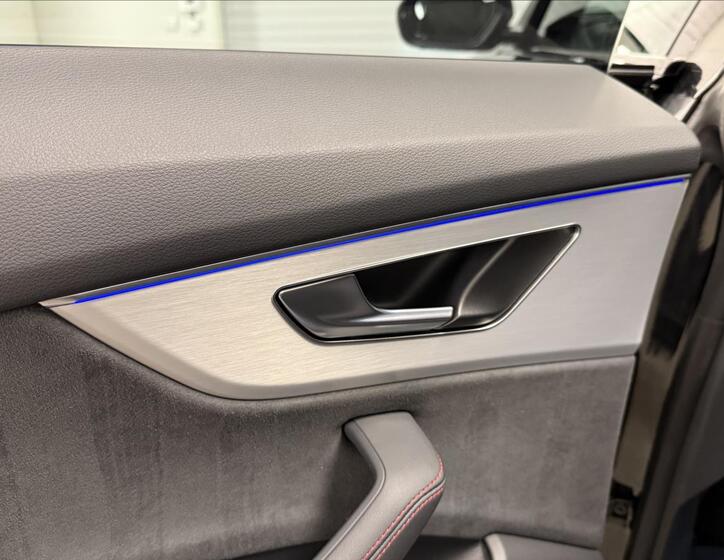 Audi Q8 22