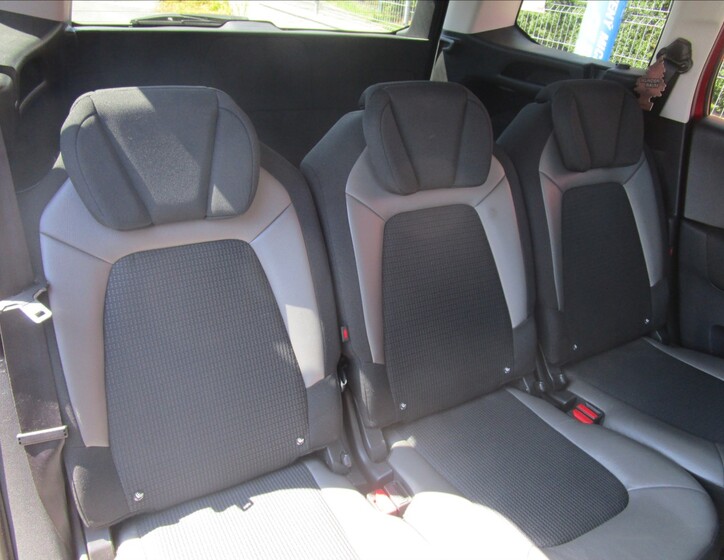 Citroën Grand C4 Picasso 28