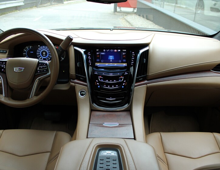 Cadillac Escalade 14