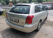 Toyota Avensis 10