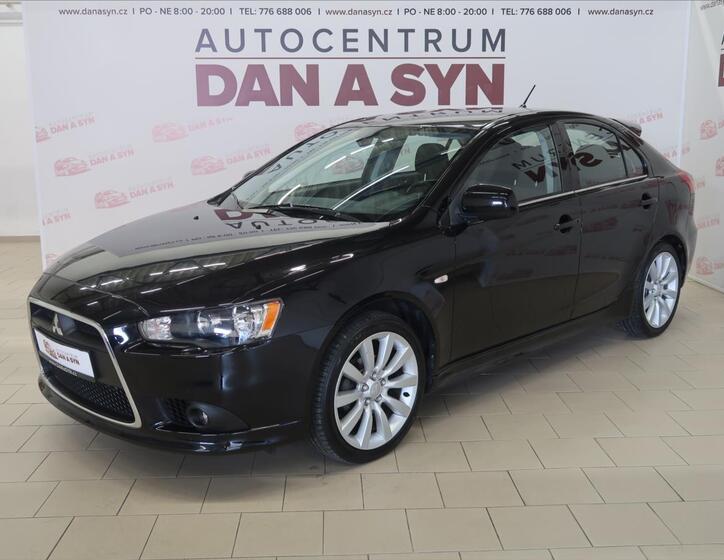 Mitsubishi Lancer 1