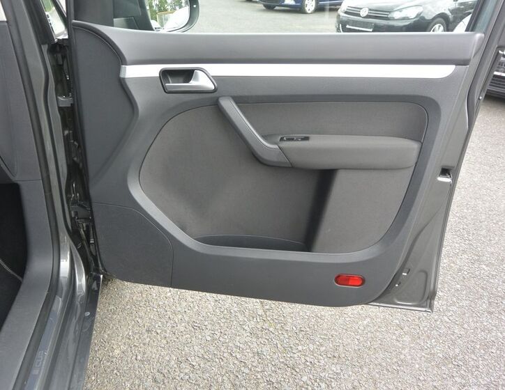 Volkswagen Touran 29