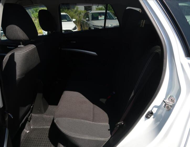 Suzuki SX4 S-Cross 19