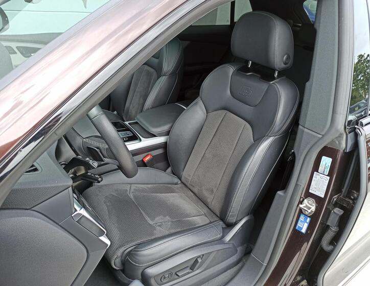 Audi Q8 15