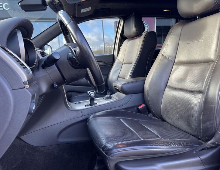 Jeep Grand Cherokee 6