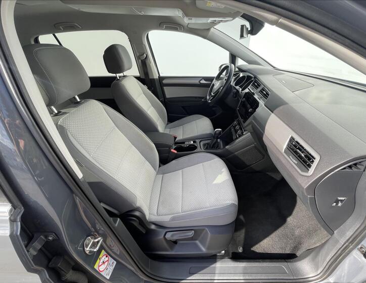 Volkswagen Touran 17