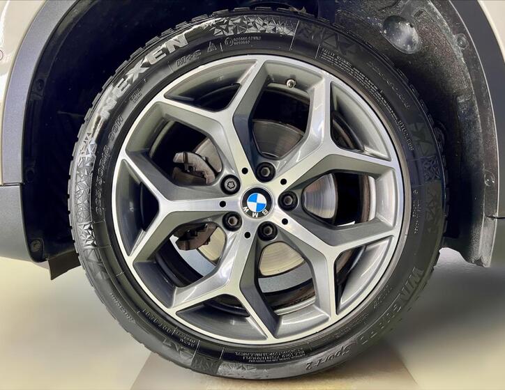 BMW X1 9