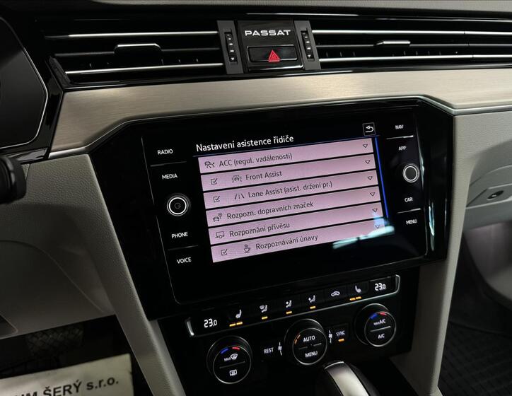 Volkswagen Passat 22