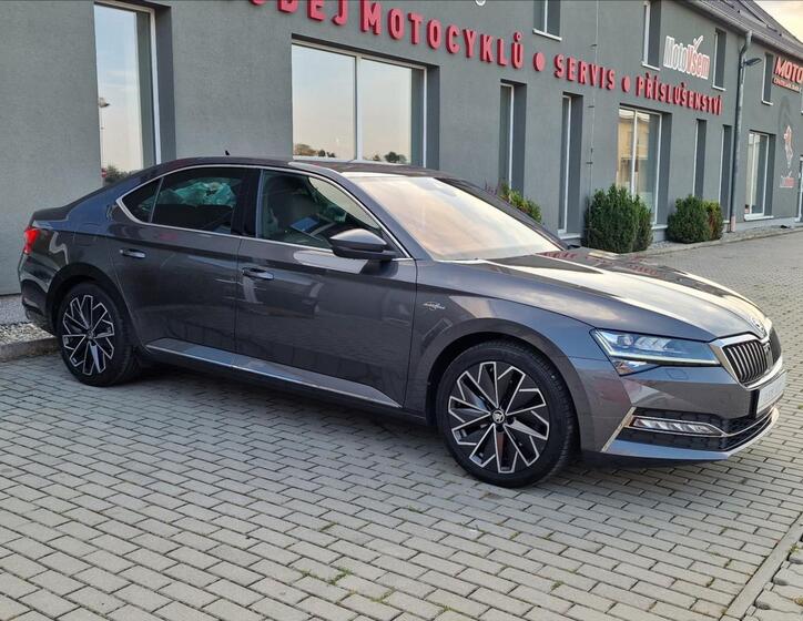 Škoda Superb 2
