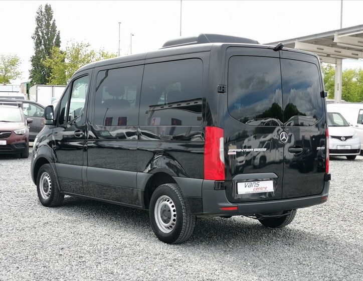 Mercedes-Benz Sprinter 4
