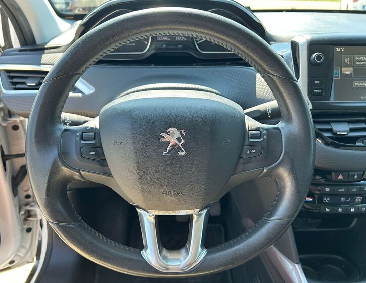 Peugeot 2008 17