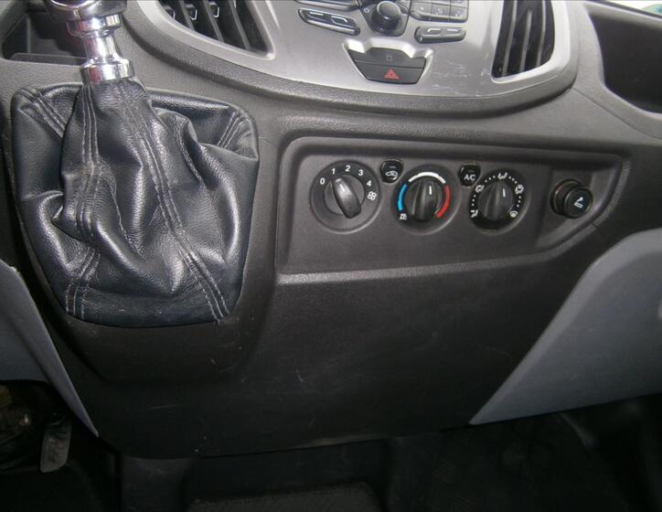 Ford Transit 16
