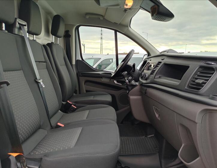 Ford Transit Custom 16
