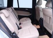 Mercedes-Benz GL 16