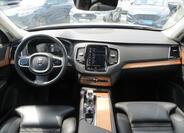 Volvo XC90 25