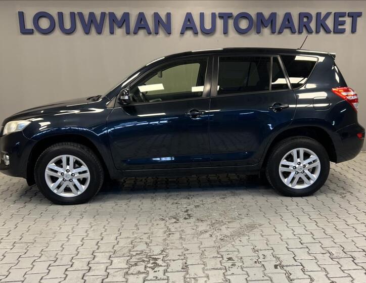 Toyota RAV4 3