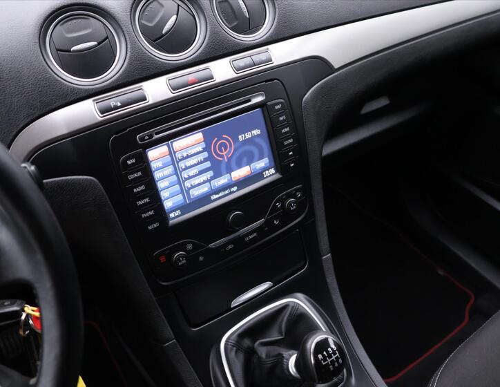 Ford Galaxy 22