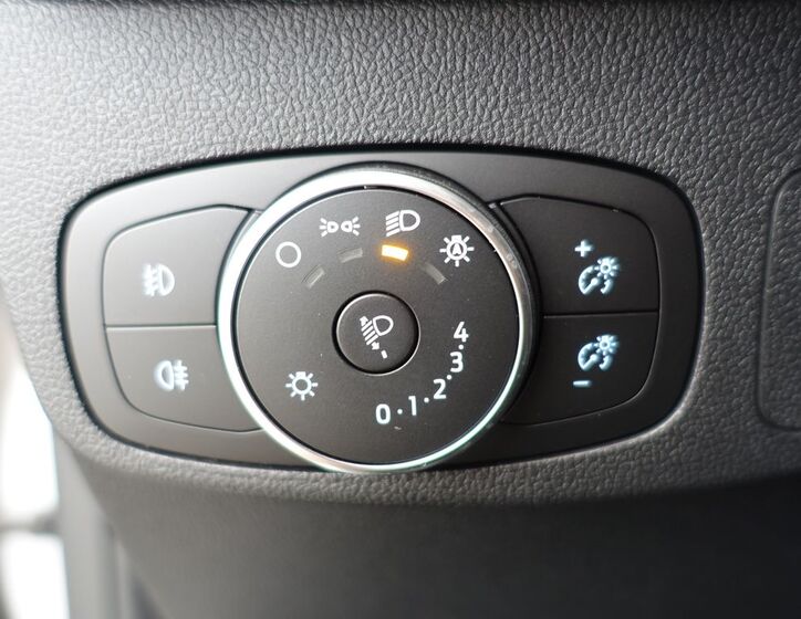 Ford Focus 24
