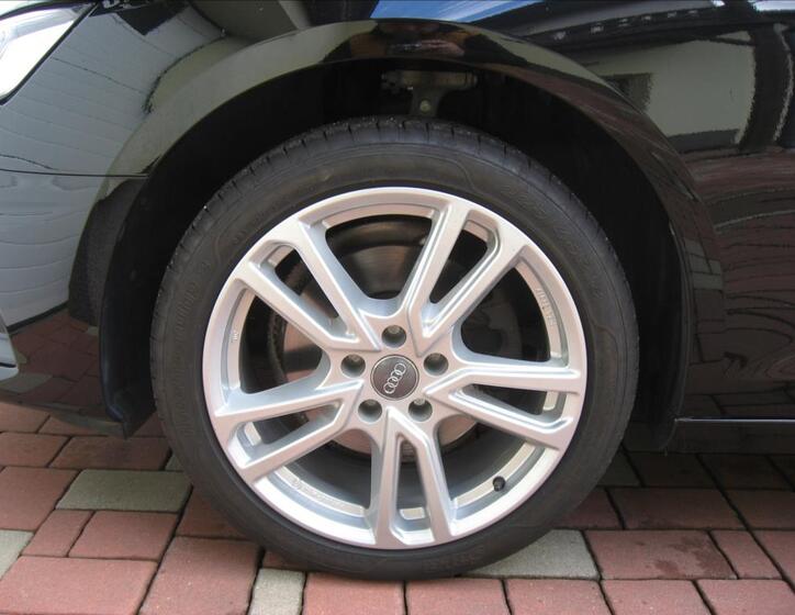 Audi A4 43