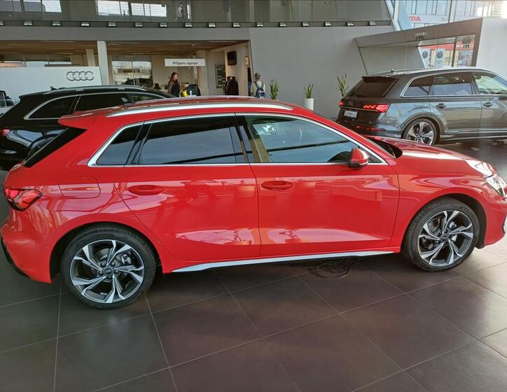 Audi A3 4