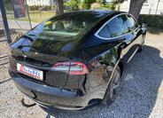 Tesla Model 3 8