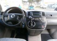 Volkswagen Multivan 11