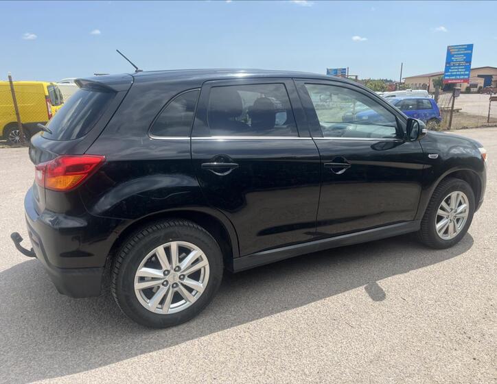 Mitsubishi ASX 5