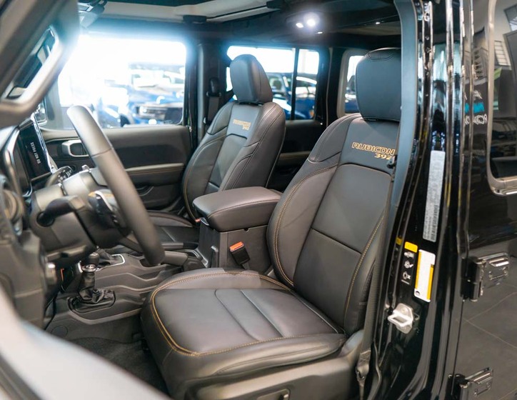 Jeep Wrangler 13